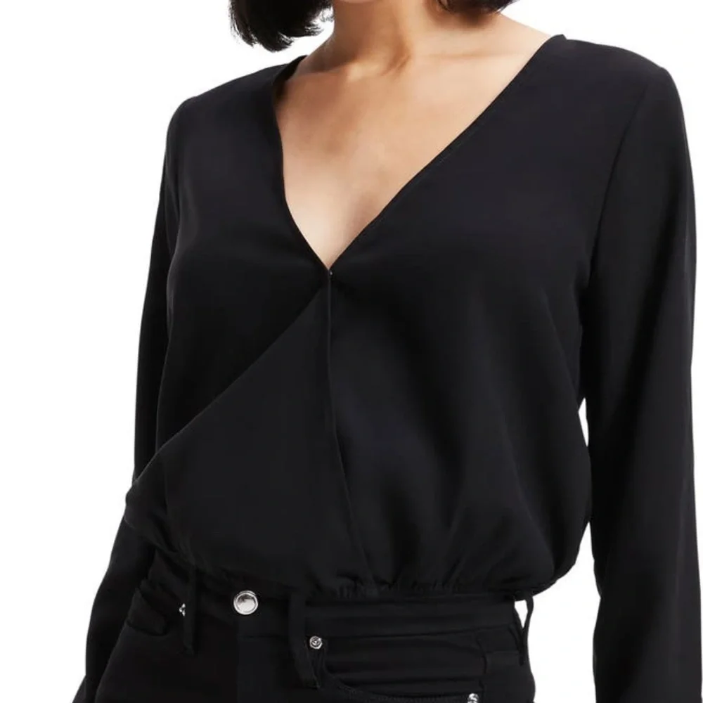 NWT Good American | Good Touch Long Sleeve Faux Wrap Top